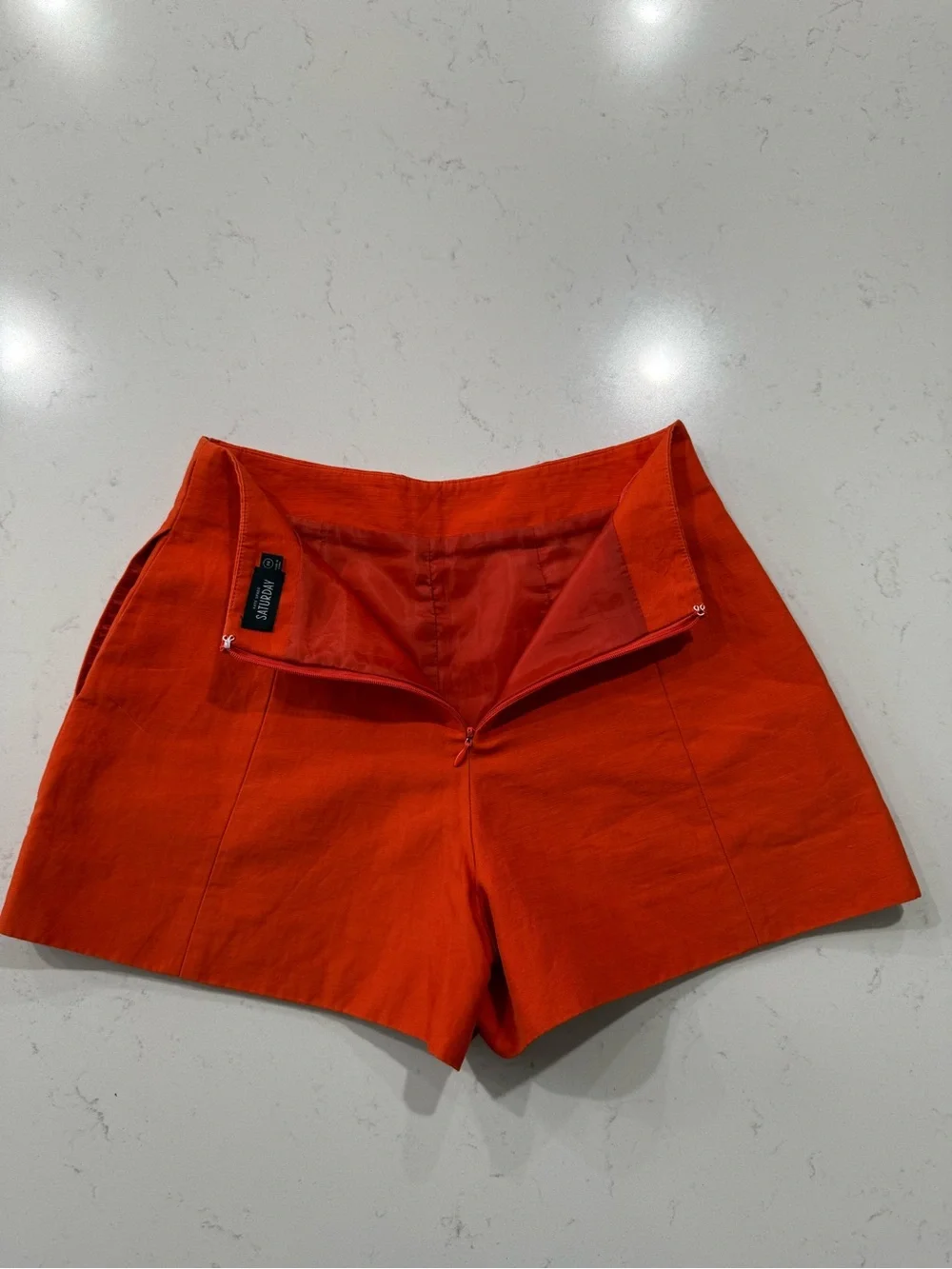 Kate Spade Saturday Women’s High-Waist Redish Orange Shorts; Size 00